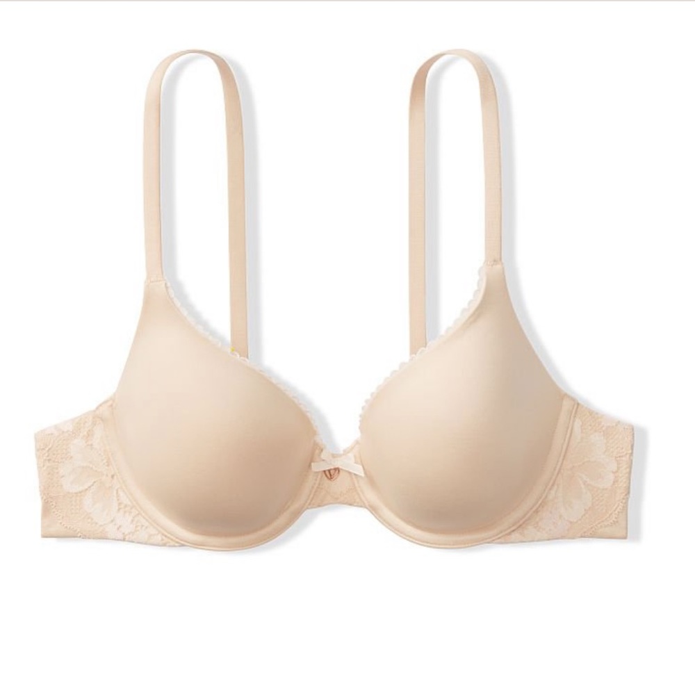 Victoria’s Secret Body by Victoria Lightly Lined Full Coverage Bra